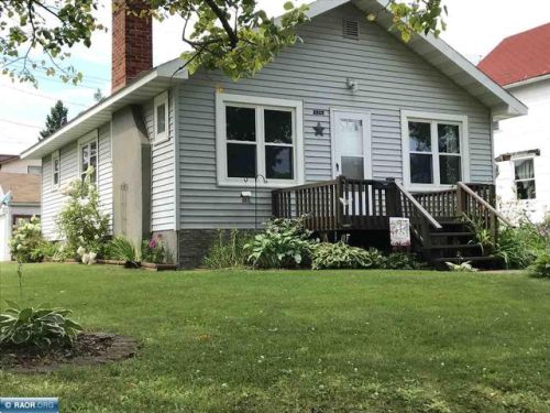 2929 2nd Ave, Hibbing, MN 55746-2018