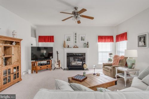 397 Prospect Hill Blvd, Charles Town WV  25414-5437 exterior