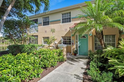 10851 Crooked River Rd, Bonita Springs, FL 34135-1780