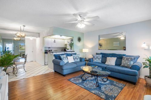 309 Sheffield M, West Palm Beach, FL 33417-1541