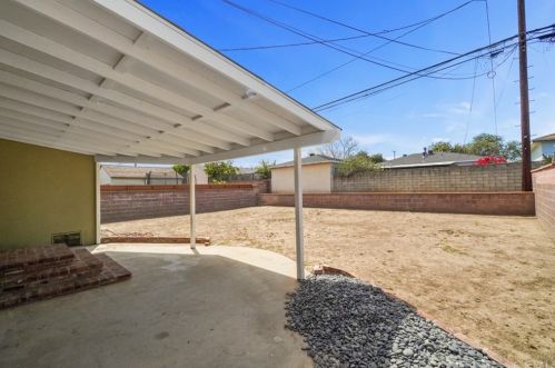 4755 Hayter Ave, Lakewood CA  90712-3508 exterior