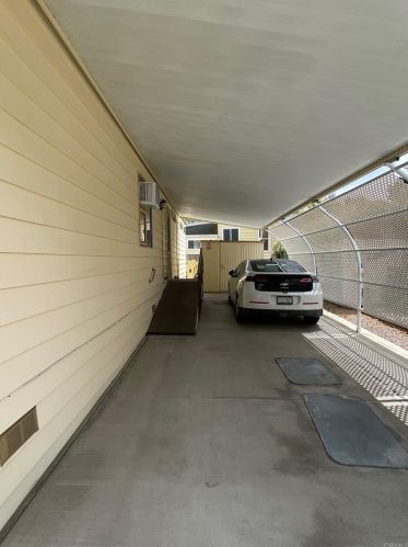 2130 Sunset Dr, Vista, CA 92081-4510