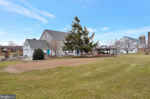 6383 Molly Pitcher Hwy, Lees Cross Roads PA  17257-9373 exterior