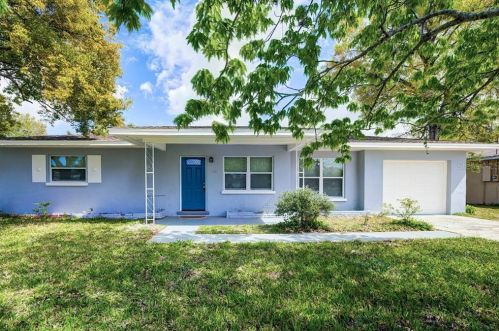 429 Floridana Dr, Ruskin, FL 33572-2536