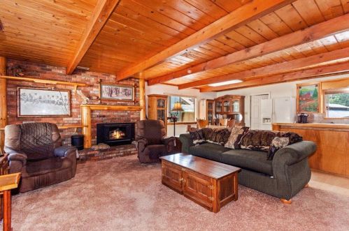 241 Whipple Dr, Big Bear City CA  92314-9752 exterior