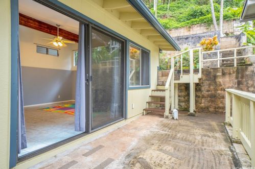 2437 Akepa St, Pearl City HI  96782-1069 exterior