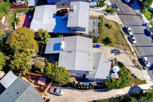 1552 Monmouth Dr, San Diego CA 92109-2247 exterior