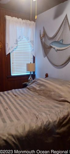 217 Dupont Ave, Pelican Island NJ  08751-2415 exterior