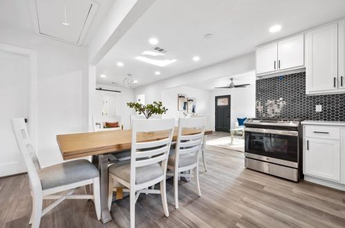 2521 Amelia St, Dallas TX  75235-8222 exterior