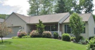121 Chestnut Ridge Dr, Molino, PA 17961-9201