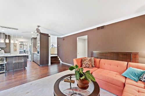 2 Emperor, Irvine CA 92604-1918 exterior