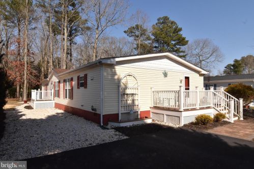 12 White Pine Dr, Millsboro, DE 19966-8745