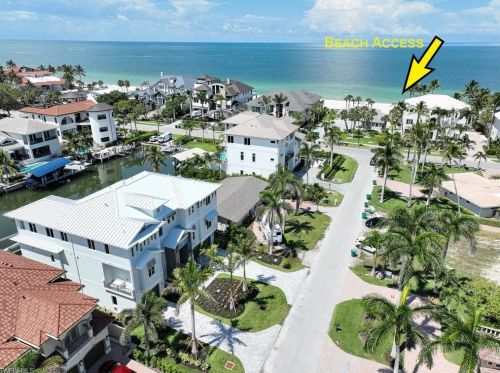 120 Channel Dr, Naples, FL 34108-2142