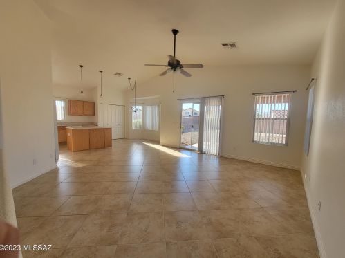 7471 Mission Valley Dr, Tucson AZ  85743-5428 exterior