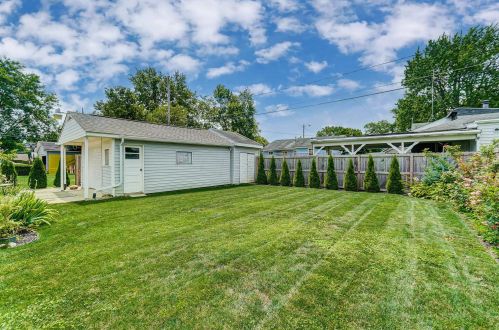 47 Ohio Ave, West Jefferson, OH 43162-1129