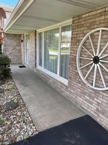 331 2nd Ave, Latrobe, PA 15650-1005