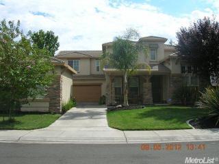 1766 Irongate Way, Sacramento CA  95835-1237 exterior