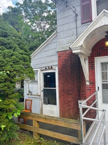847 Burnside Ave, Hartford, CT 06108-2705