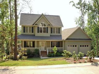 23 Gollum Dr, Fairview, NC 28730-9125