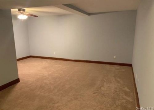 22 Hudson Cir, Marlborough NY  12542-6187 exterior