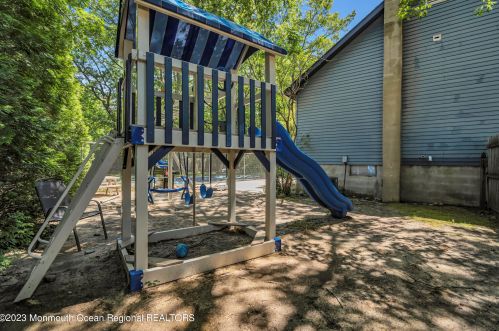 955 Hearthstone Dr, Lakewood NJ  08701-5513 exterior