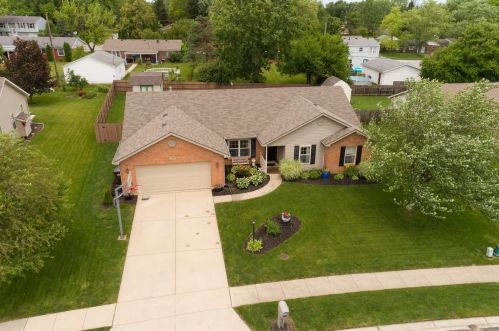 140 Union Ridge Dr, Englewood OH  45322-8774 exterior