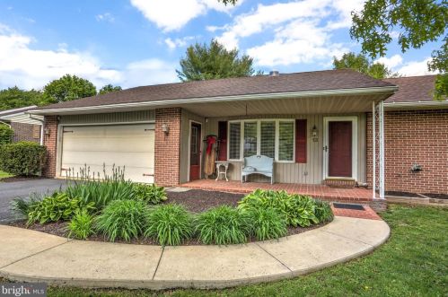 13 Audubon Cir, Schoeneck, PA 17578-9712
