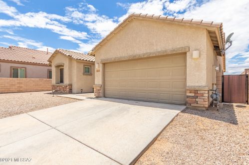 7211 Dupont Way, Tucson, AZ 85757-8211