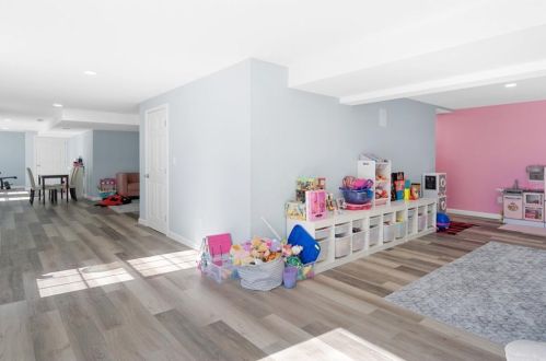 37 Millers Brook Dr, Cumberland RI  02864-6163 exterior