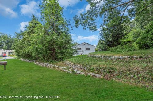 43 Redwood Pl, Jackson Twp NJ  08527-1508 exterior
