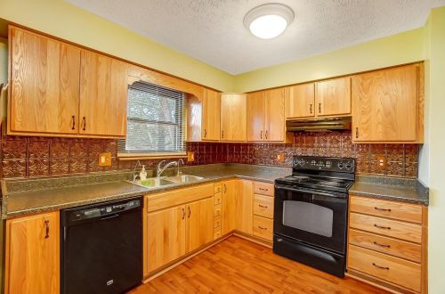 153 Woodside Dr, Pataskala OH  43062-7809 exterior