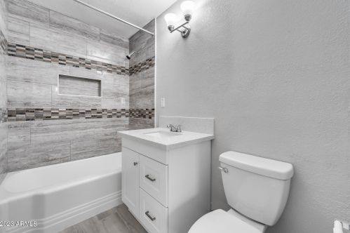 8921 10th St, Phoenix AZ  85020-3003 exterior