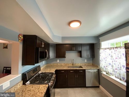 15029 Catalpa Ct, Woodbridge, VA 22193-5348