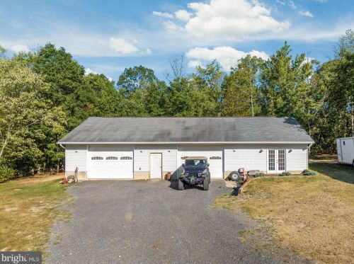 1114 Johnstown Rd, Edinburg VA  22824-2639 exterior