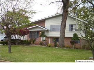 908 Freemont St, Decatur, AL 35601-3837