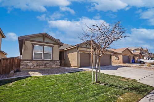 12231 Dandelion Way, Victorville, CA 92392-8731