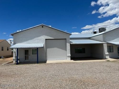 104 Center Way, Mescal, AZ 85602-7828