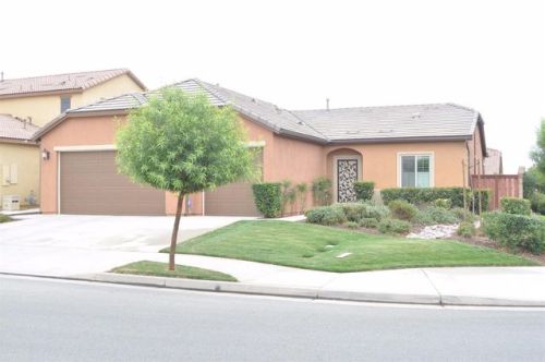 1343 Mistletoe Dr, Beaumont, CA 92223-8455