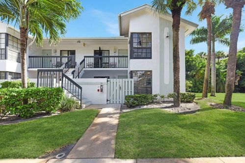1405 Federal Hwy, Delray Beach FL  33483-5009 exterior