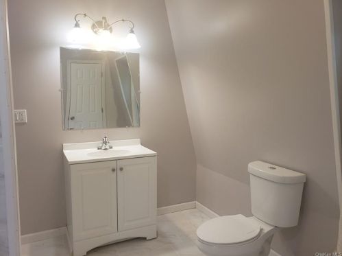 2 Plattekill Rd, Marlborough NY  12542-6023 exterior