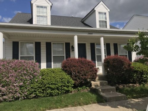 2444 Bloxom St, Darbydale, OH 43123-8483