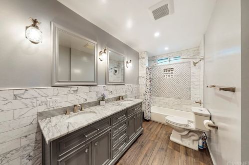 16931 Hart St, Van Nuys CA 91406-4507 exterior