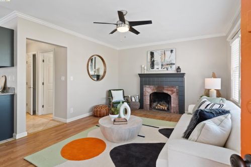 2624 77th Ave, Oakland CA  94605-2814 exterior