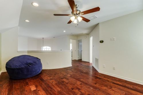 402 Old York Rd, Irving TX 75063-4248 exterior