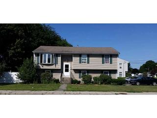 685 Willett Ave, East Providence, RI 02915-2666