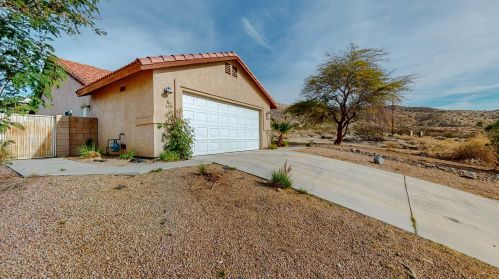 66964 San Carlos Rd, Desert Hot Springs, CA 92240-2668