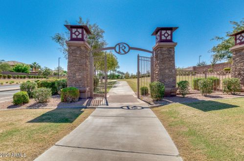 654 Kaibab Pl, Chandler AZ 85249-2961 exterior