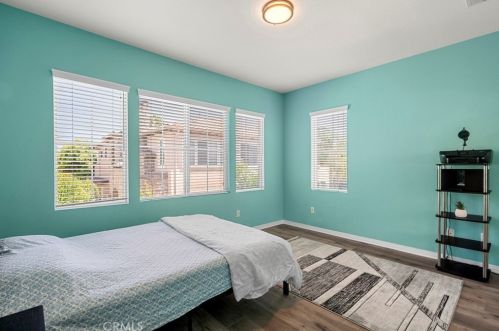 23860 Toscana Dr, Santa Clarita CA  91354-3015 exterior