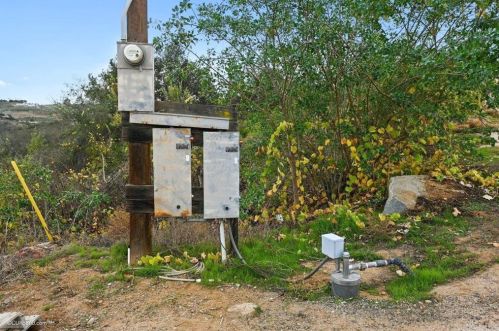 11055 Calle Oro Verde, Valley Center CA  92082-4202 exterior