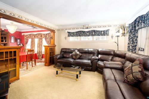 3714 4th St, Duluth, MN 55804-1839